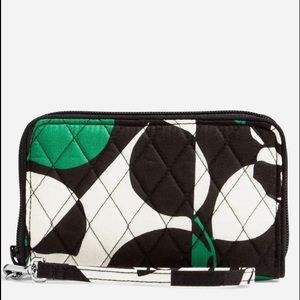 Vera Bradley Grab & Go Wristlet Imperial Rose.